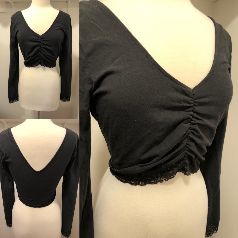 Urban outfitters black long sleeve crop top Large
